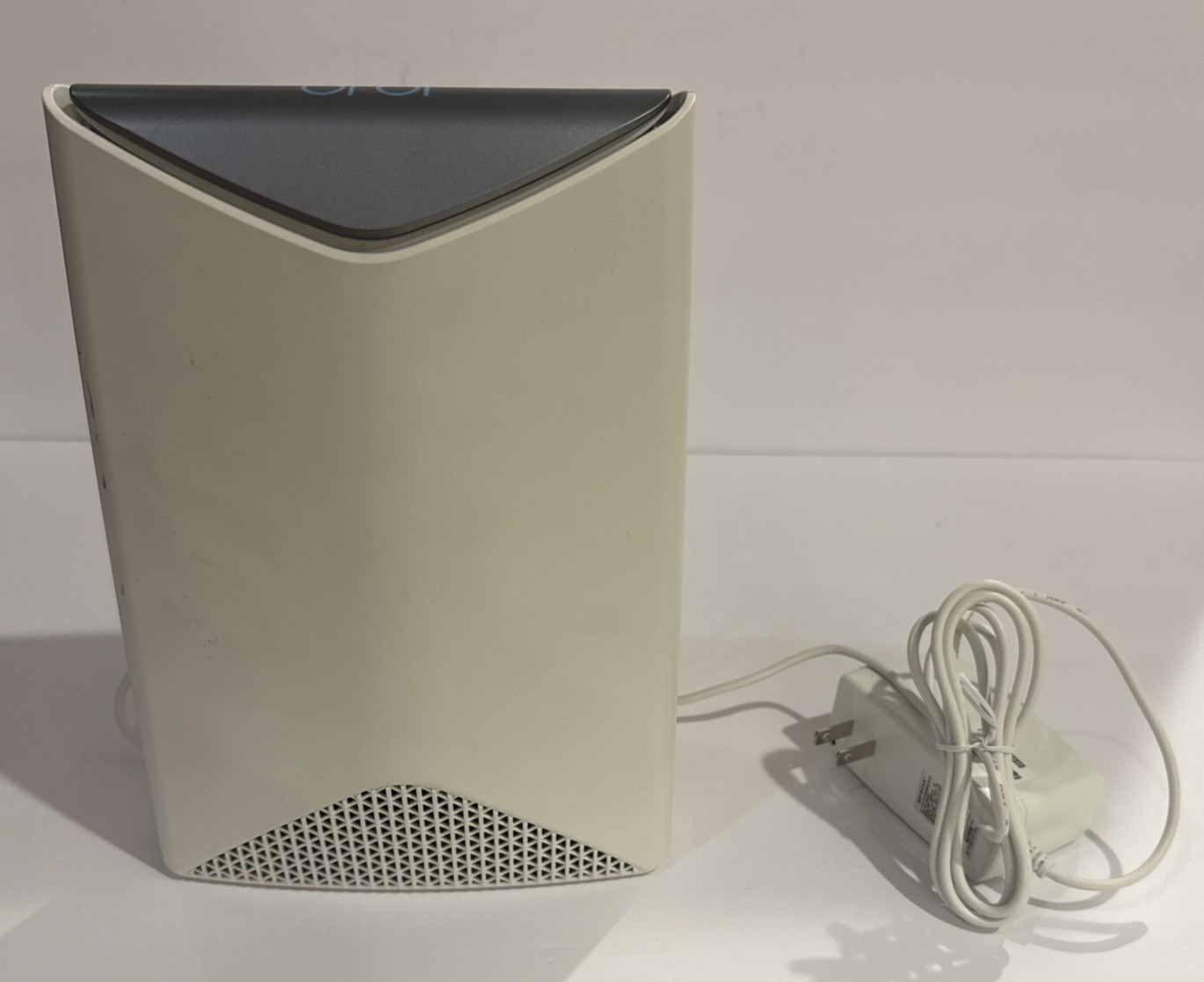 VGC Netgear Orbi Pro Satellite SRS60 Tri-Band Router