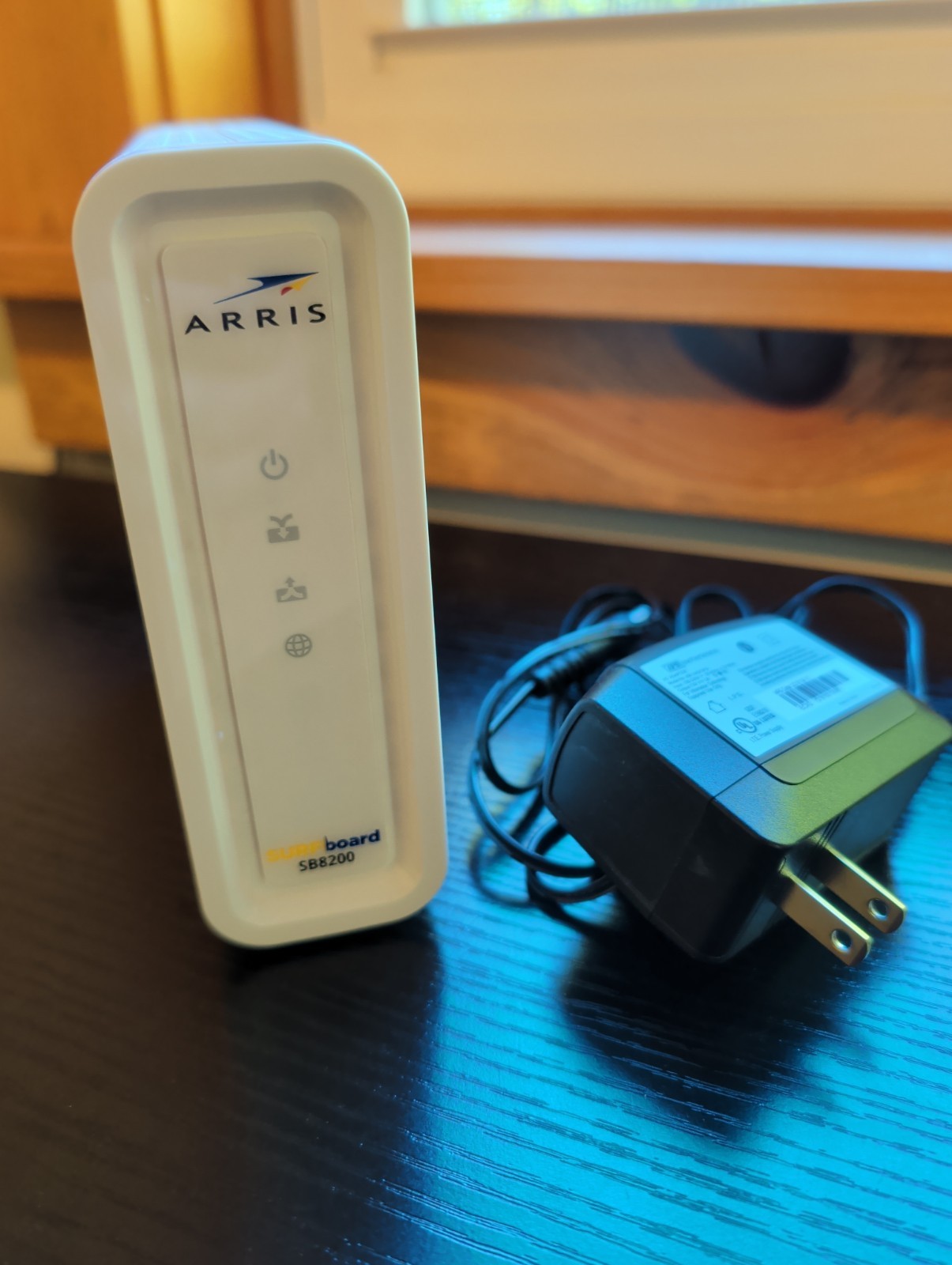ARRIS SURFboard SB8200 DOCSIS 3.1 Cable Modem w/ Power Adapter