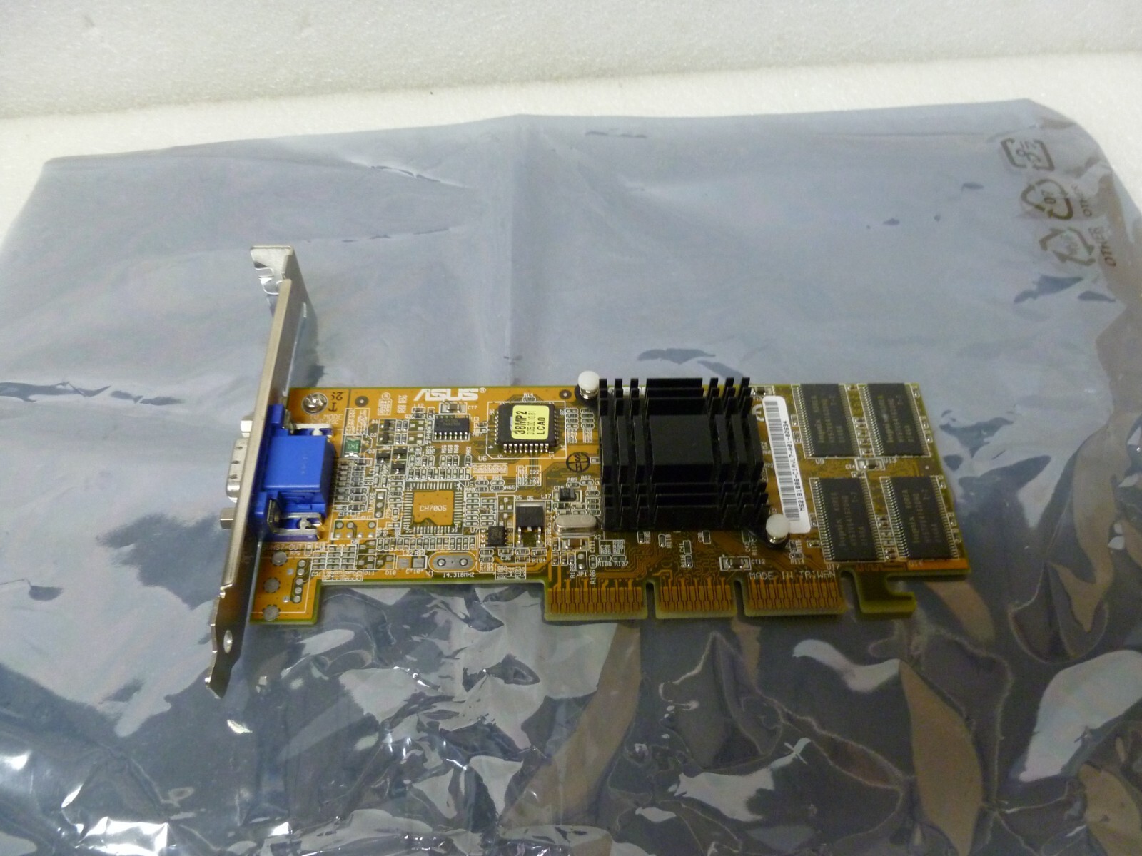 VINTAGE ASUS V3800M-LP 32MB AGP Graphics Card- 5185-8083
