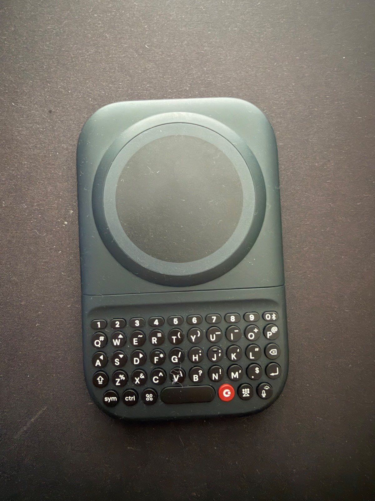 Clicks Power Keyboard - Bluetooth Keyboard with built-in power