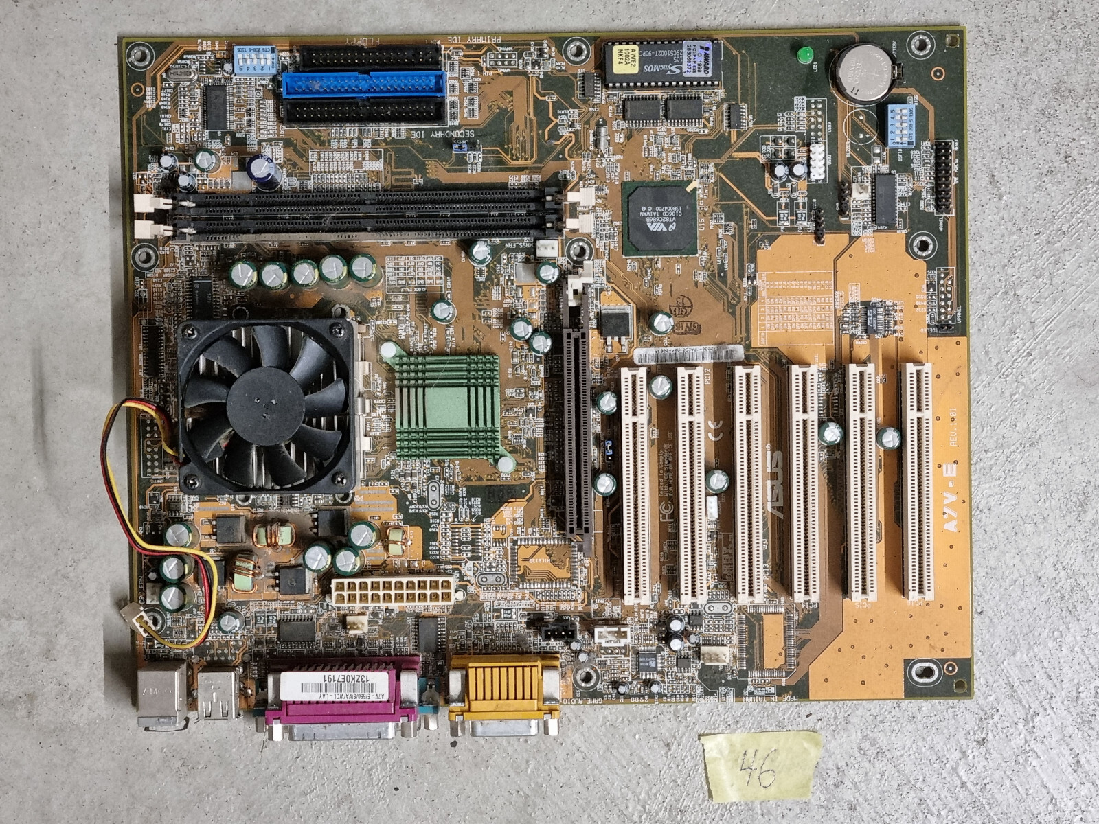 ASUS A7V-E REV. 1.01 + CPU + Cooler + Fan - Socket A PGA462 Athlon #46