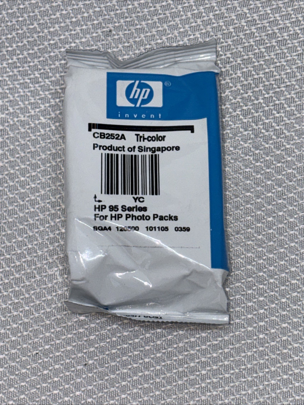 Genuine ~ HP 95 Tri-Color Original Ink Cartridge Model# CB252A ~ New Sealed