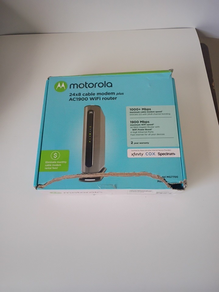 Motorola MG7700 AC1900 Dual-Band DOCSIS 3.0 Cable Modem Router
