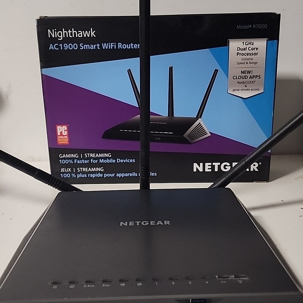 Netgear Nighthawk AC1900 Smart WiFi Router, upgraded longer antennas,  used