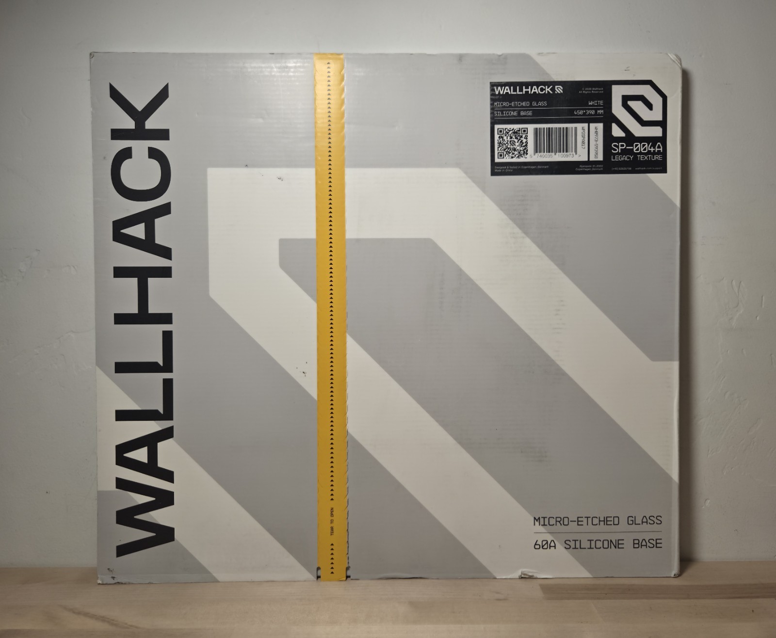Wallhack SP-004A Glass Mousepad in White Legacy Texture - New Sealed