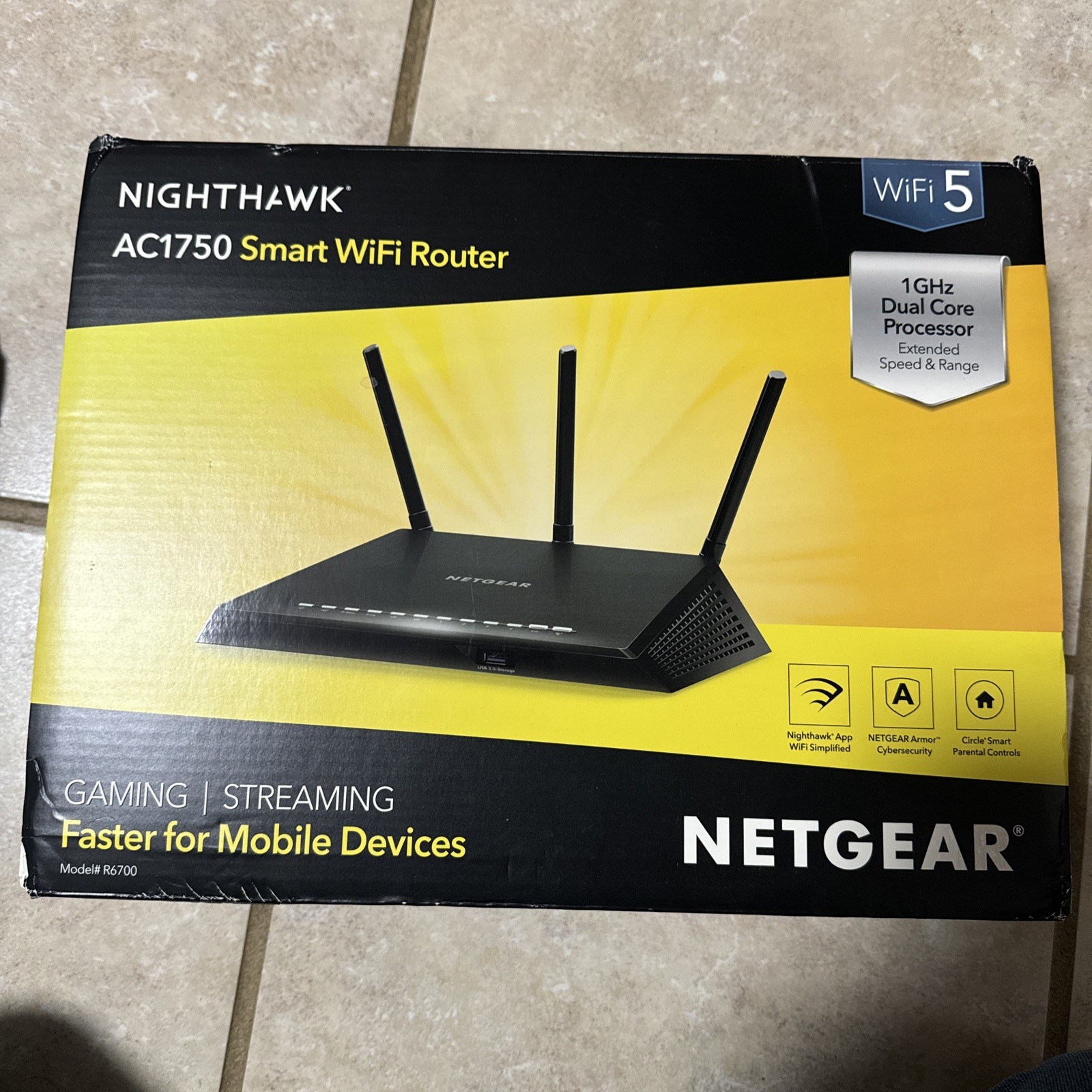NETGEAR R7600 Nighthawk AC1750 Smart WiFi Router - R6700-100NAS (NEW OPEN BOX)