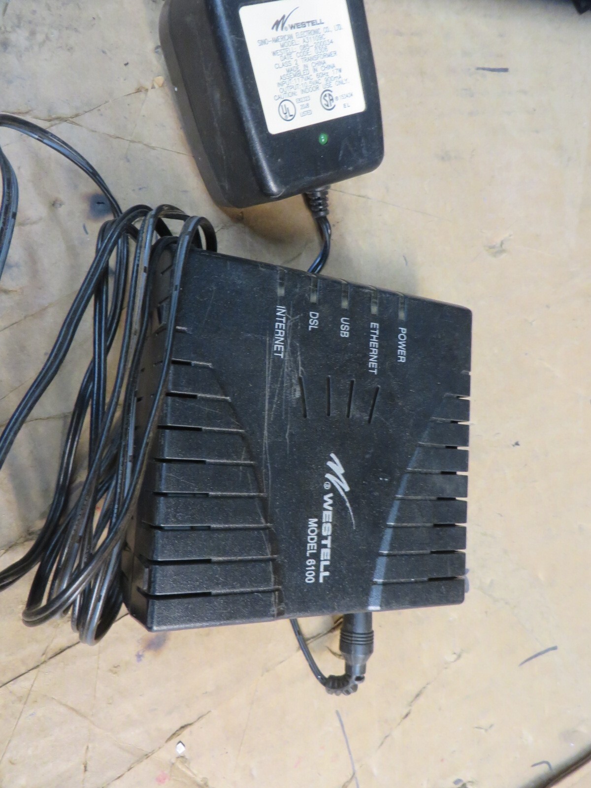 WESTEL MODEL 6100 DSL Wired Router MODEM GOOD USED # E90-610015-06 + ADAPTER