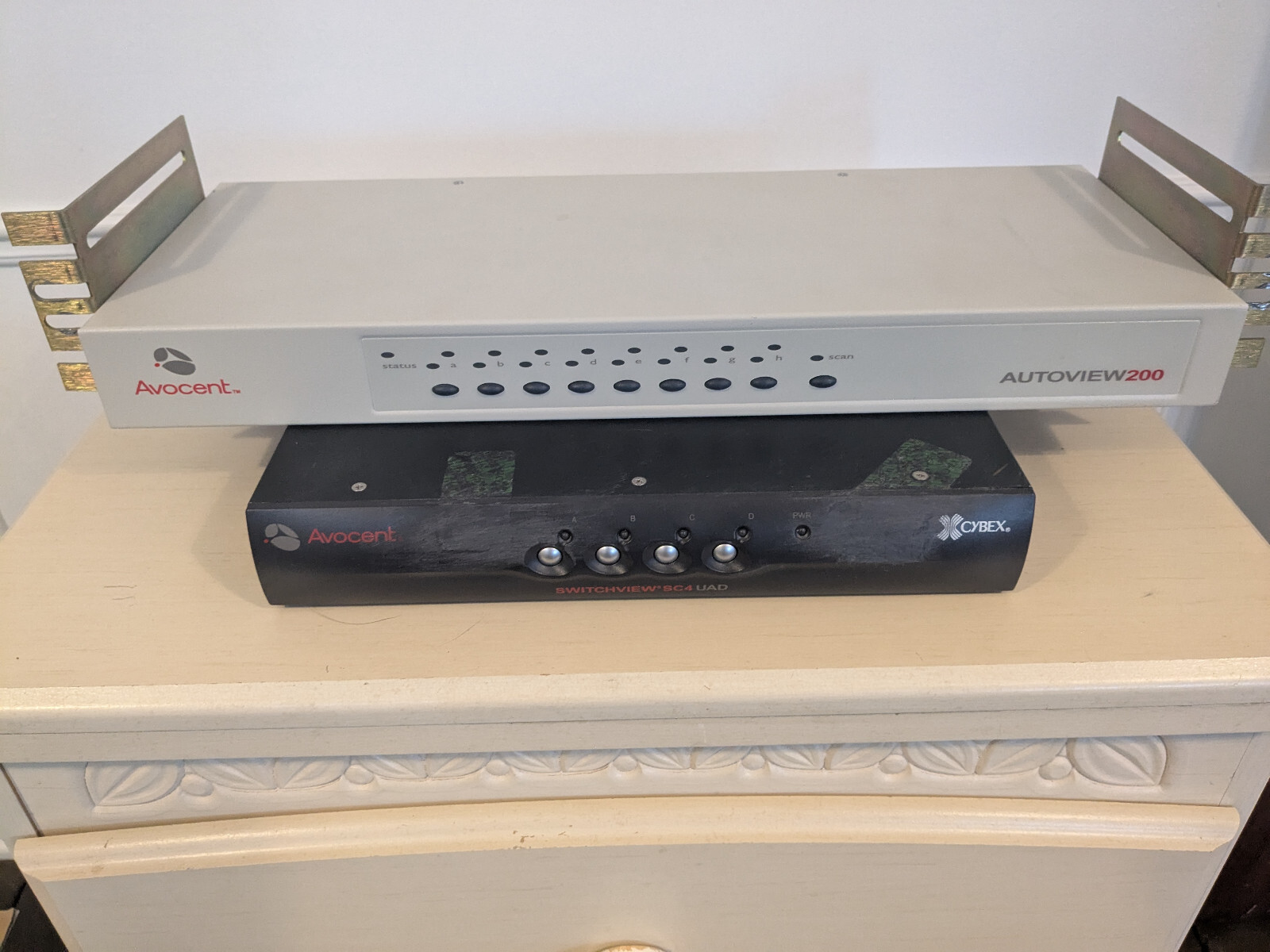2 Avocent KVM USB and PS/2
