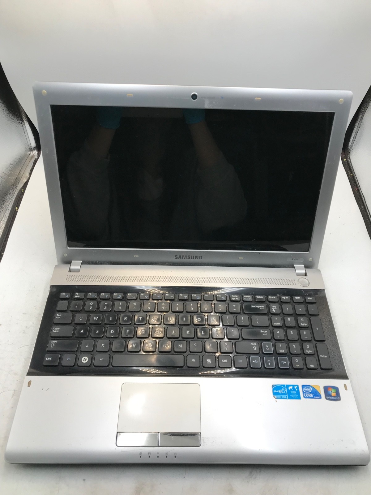Samsung RV511 i3 380M 15" Laptop -NO POWER/BROKEN POWER JACK-MZ