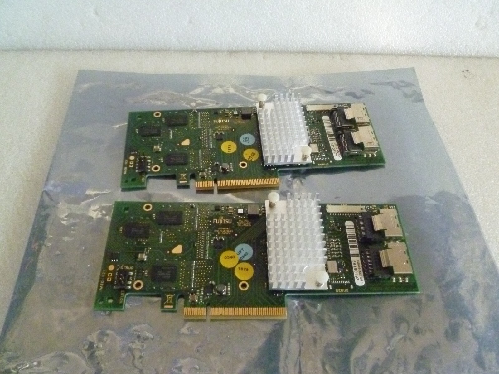 LOT OF 2 Fujitsu Internal PCIe-x8 SAS/SATA Raid Controller - ICT-1607
