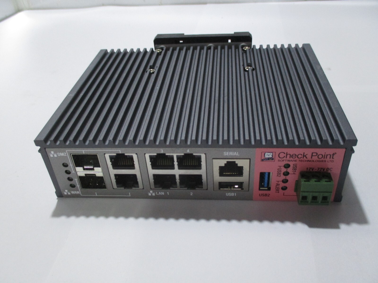 Check Point L-61i 1200R Security Appliance