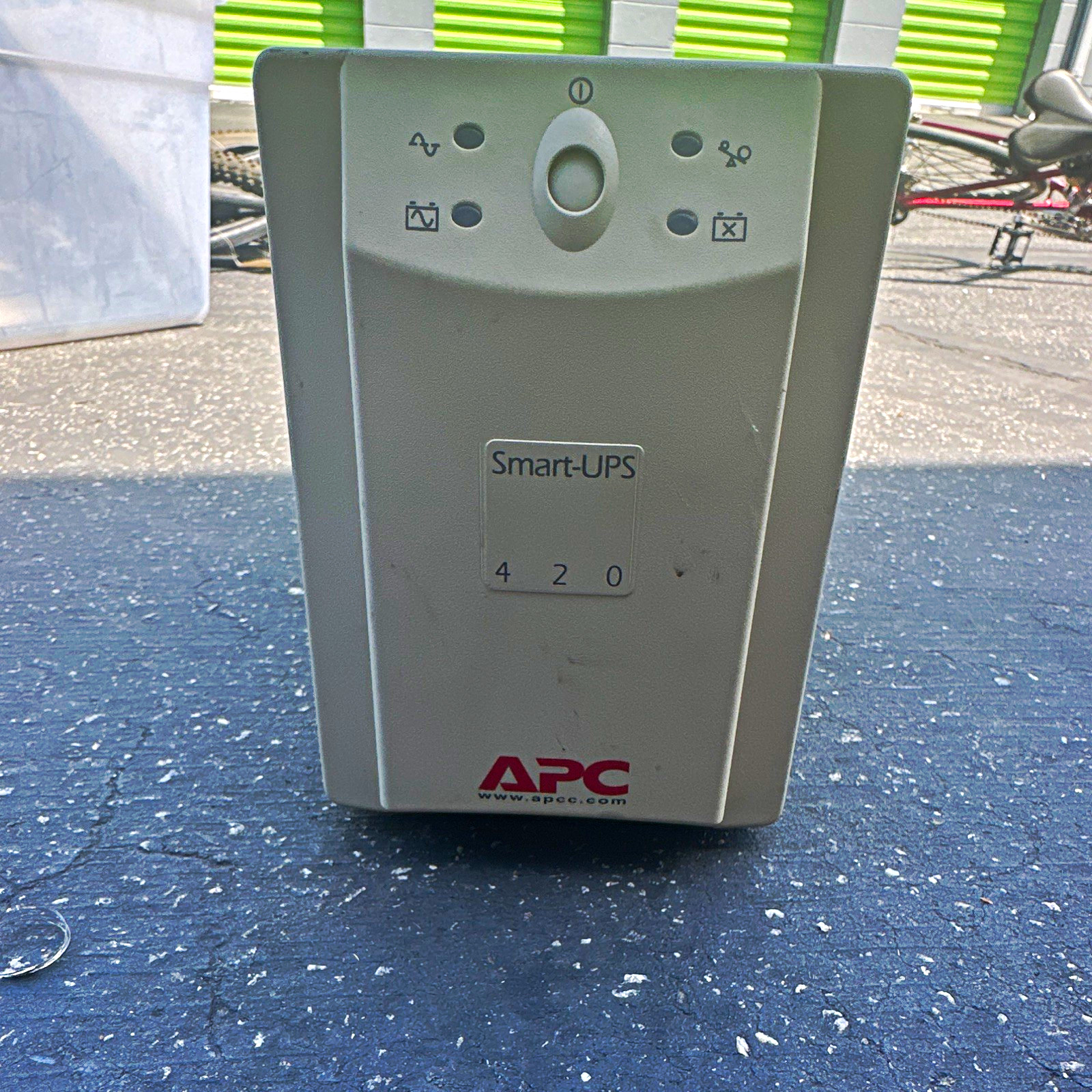 APC Smart-UPS 420 Tower UPS 420VA/260W 120V 4 Outlets Surge DB9 RJ45