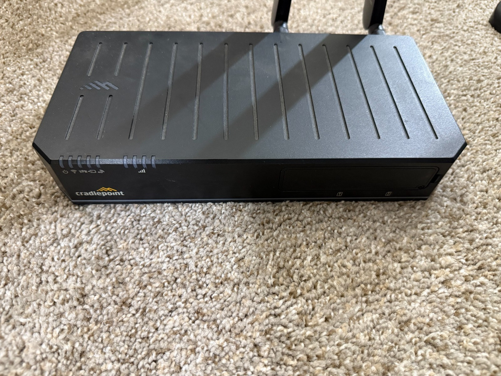 Ericsson Cradlepoint E300 -C7C w/power no batteries
