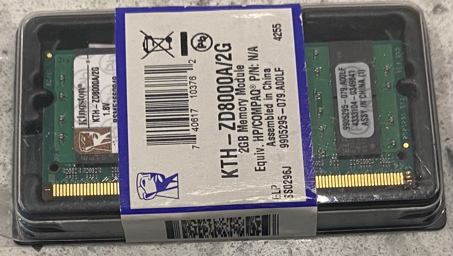 Kingston KTH - ZD8000A/2GB New In Box SODIMM