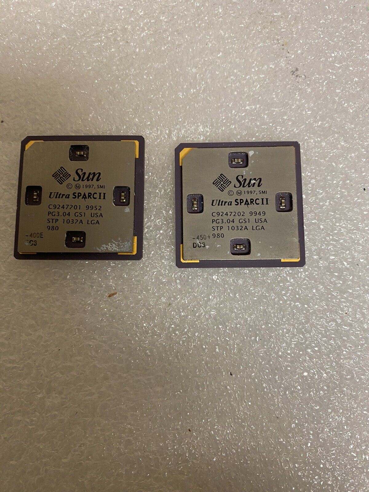 Lot of 2 Sun Microsystems UltraSparc II 300MHz STP1032LGA CPU Processor