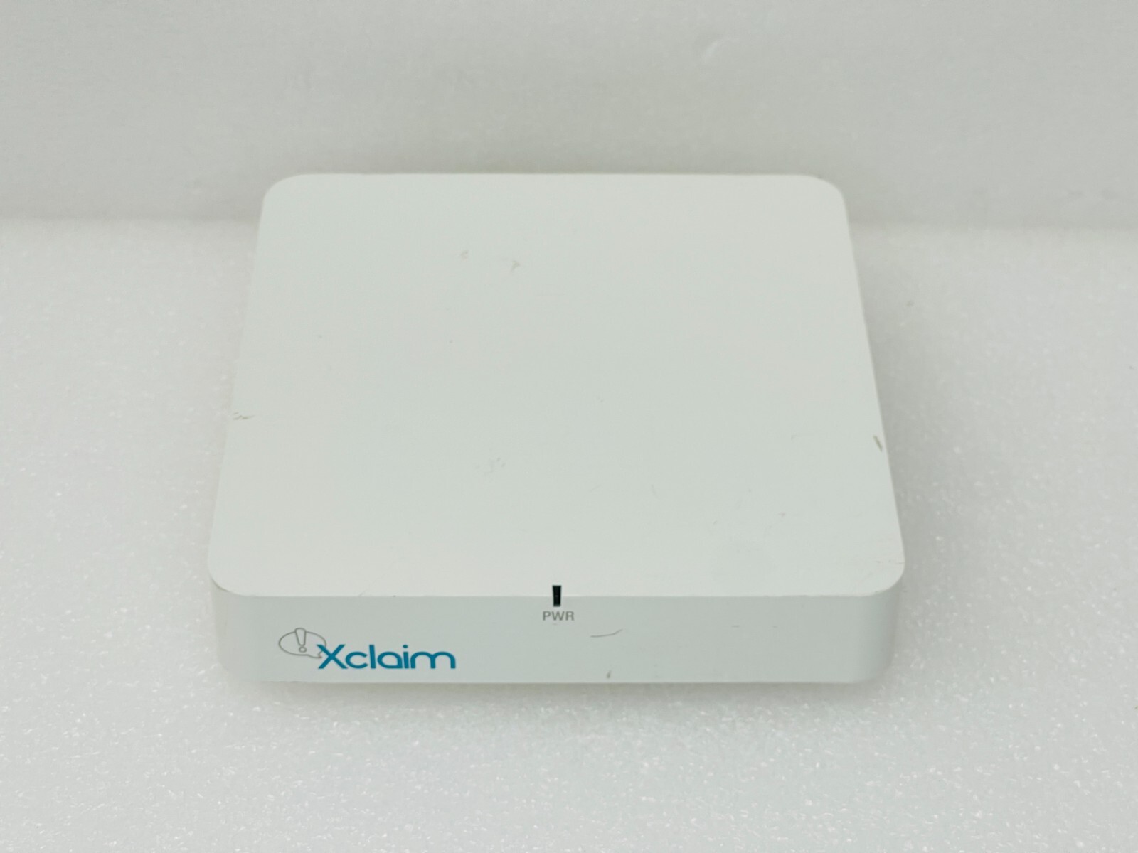 UED - Xclaim Xi-3 wireless Wi-Fi access Point AP 802.11ac 2x2 by Ruckus