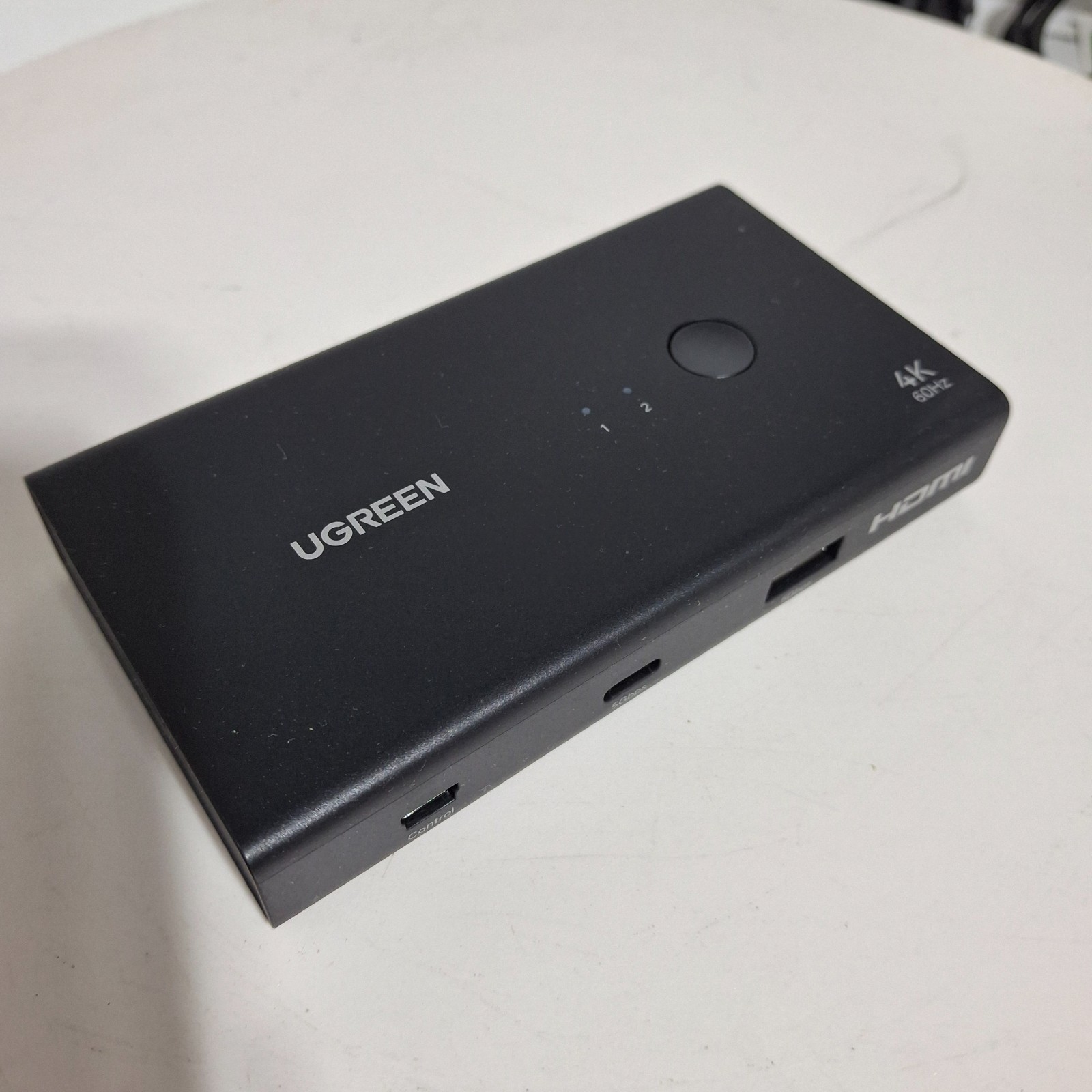 UGREEN KDMI KVM Switch 2 in 1 Out - Model AK502 - P/N 75246- Open Box