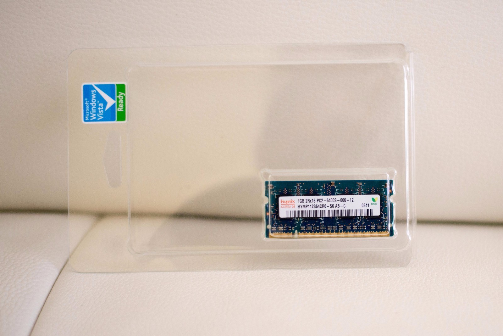 HYMP112S64CR6-S6 GENUINE HYNIX MEMORY 1GB 2RX16 PC2-6400S-666-12