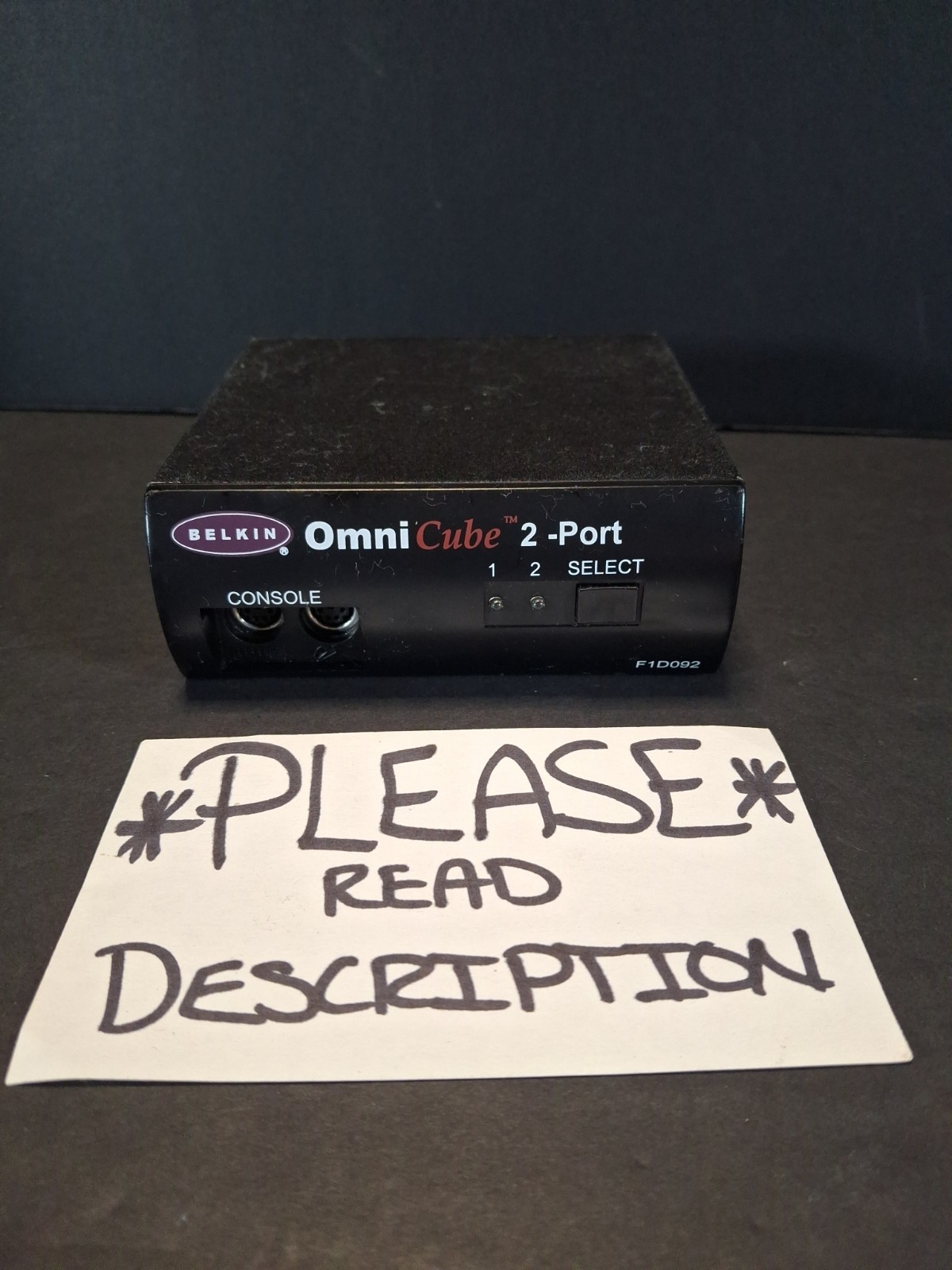 Belkin Omni Cube 2-Port KVM Switch PS2 VGA Port  OmniCube F1D092
