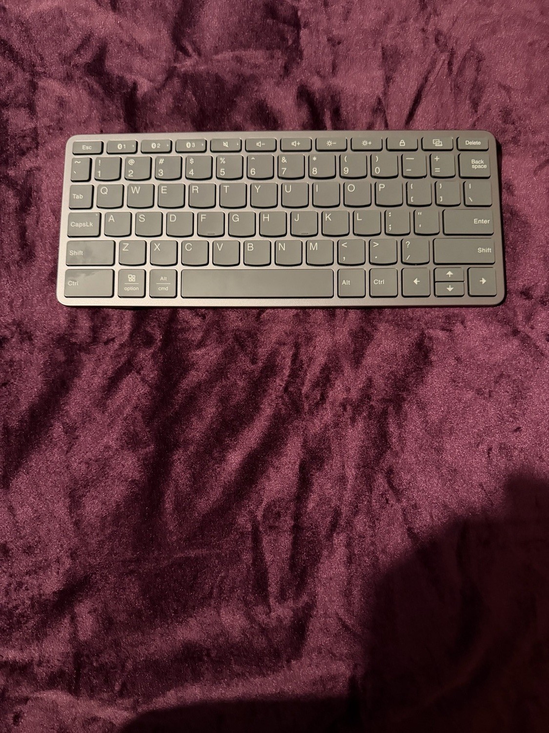 Lenovo - Multi-Device Wireless Keyboard - Luna Gray