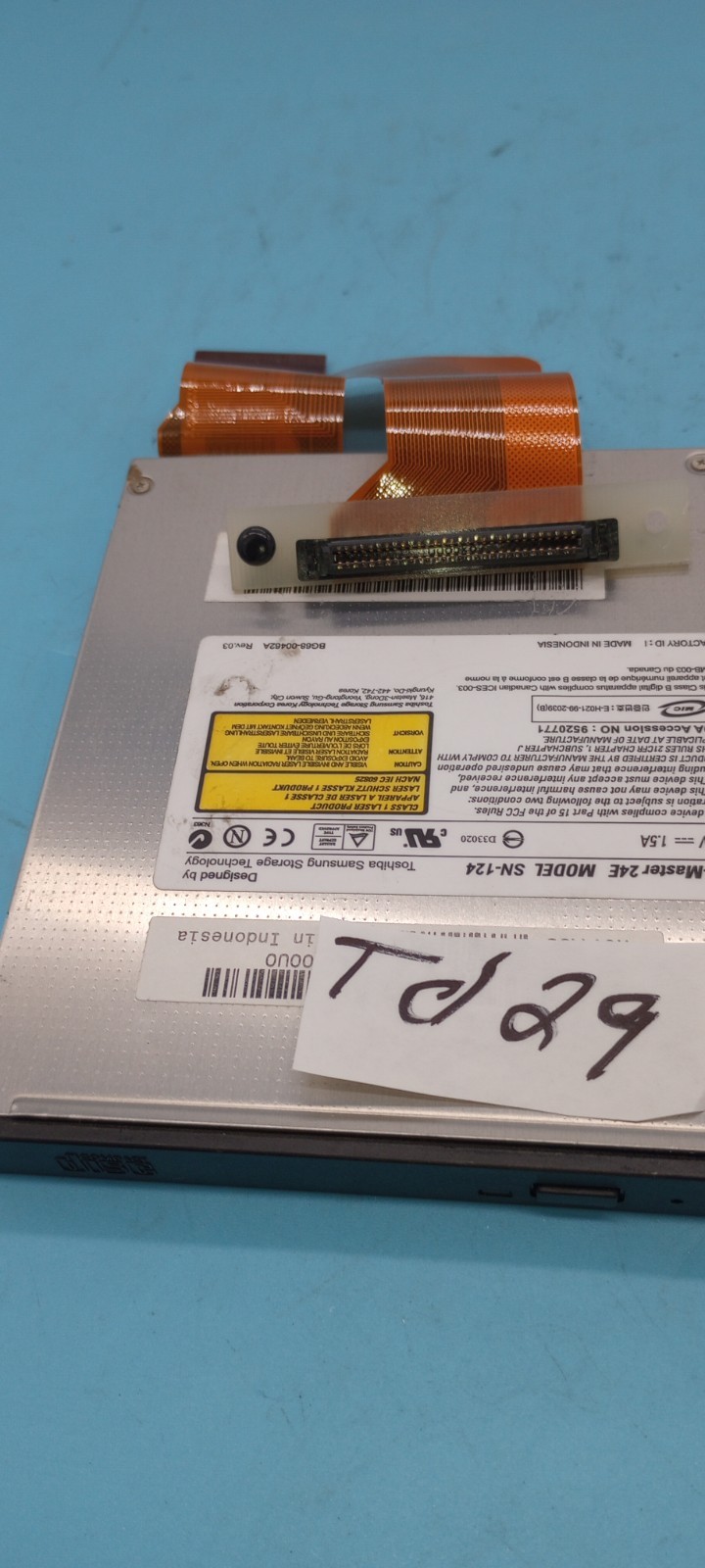 TOSHIBA/SAMSUNG  CD-Master 24E SN-124 24x Slim Notebook CD-Rom