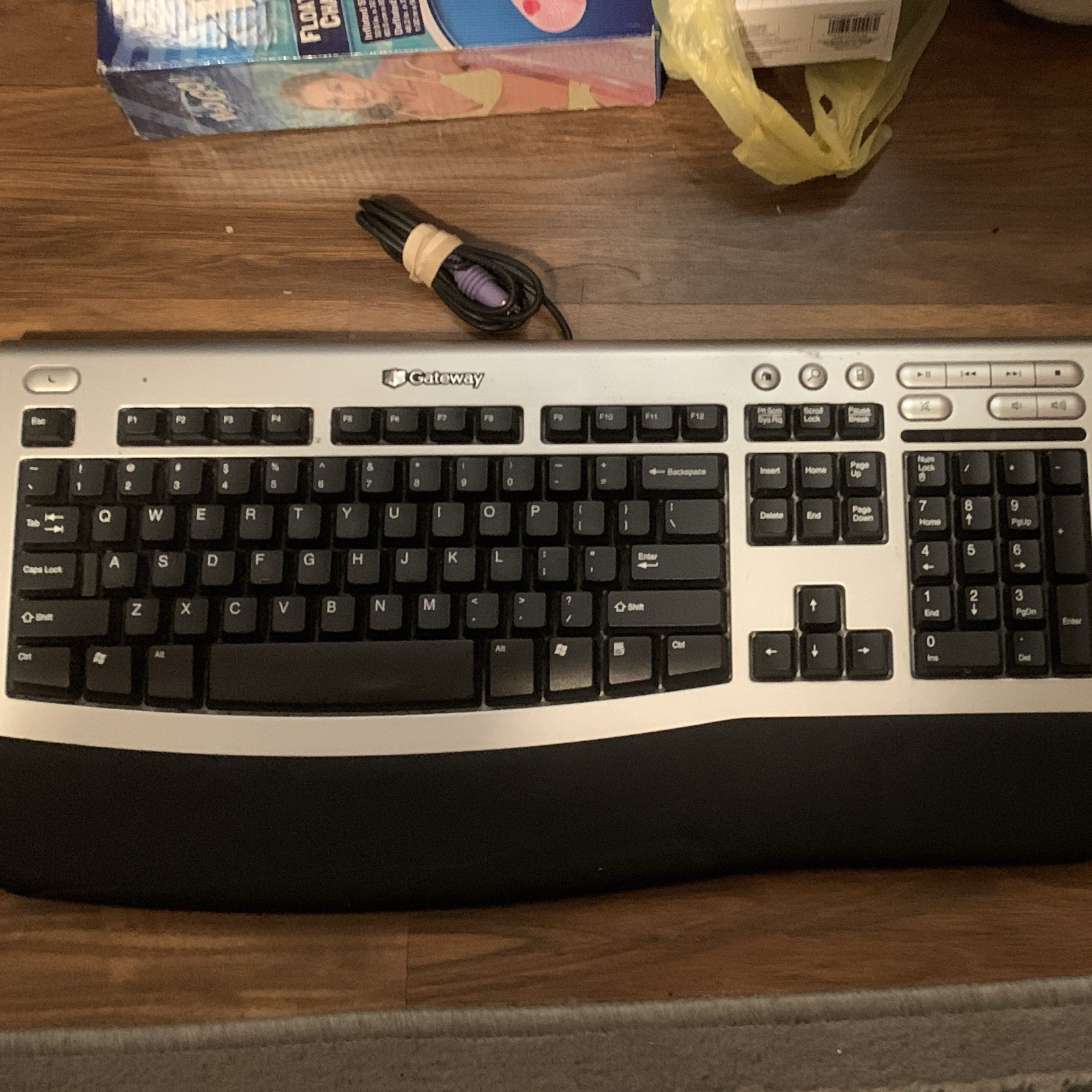 Gateway KB-0532 Wired Multimedia Keyboard, Enhanced Function Keys, EN QWERTY