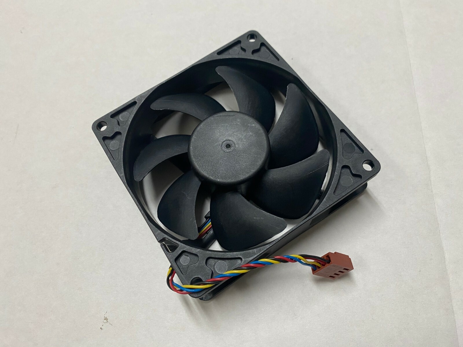 Genuine Dell Inspiron 5000 5675 Laptop Rear Case Fan 4GVDD 04GVDD