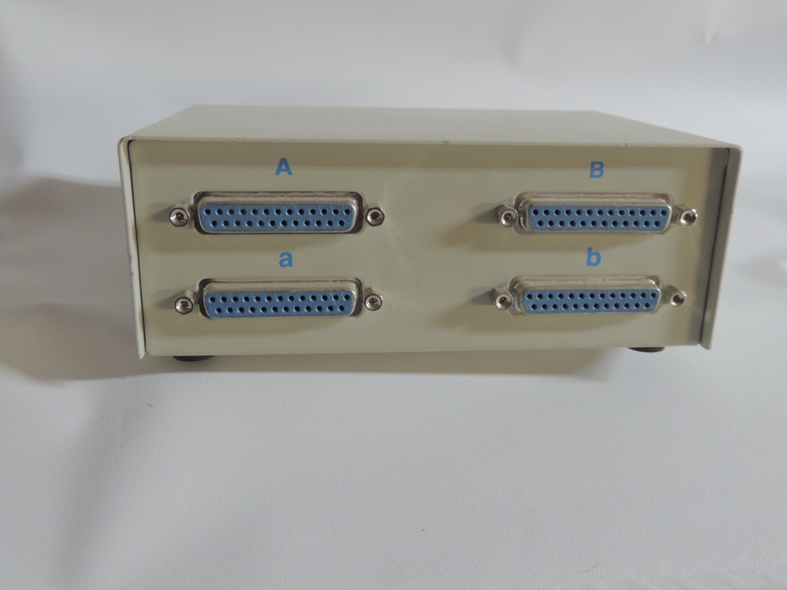 2 Way DB25 Pin Cross Data Switch ~ (A-a B-b) or (A-b B-a)