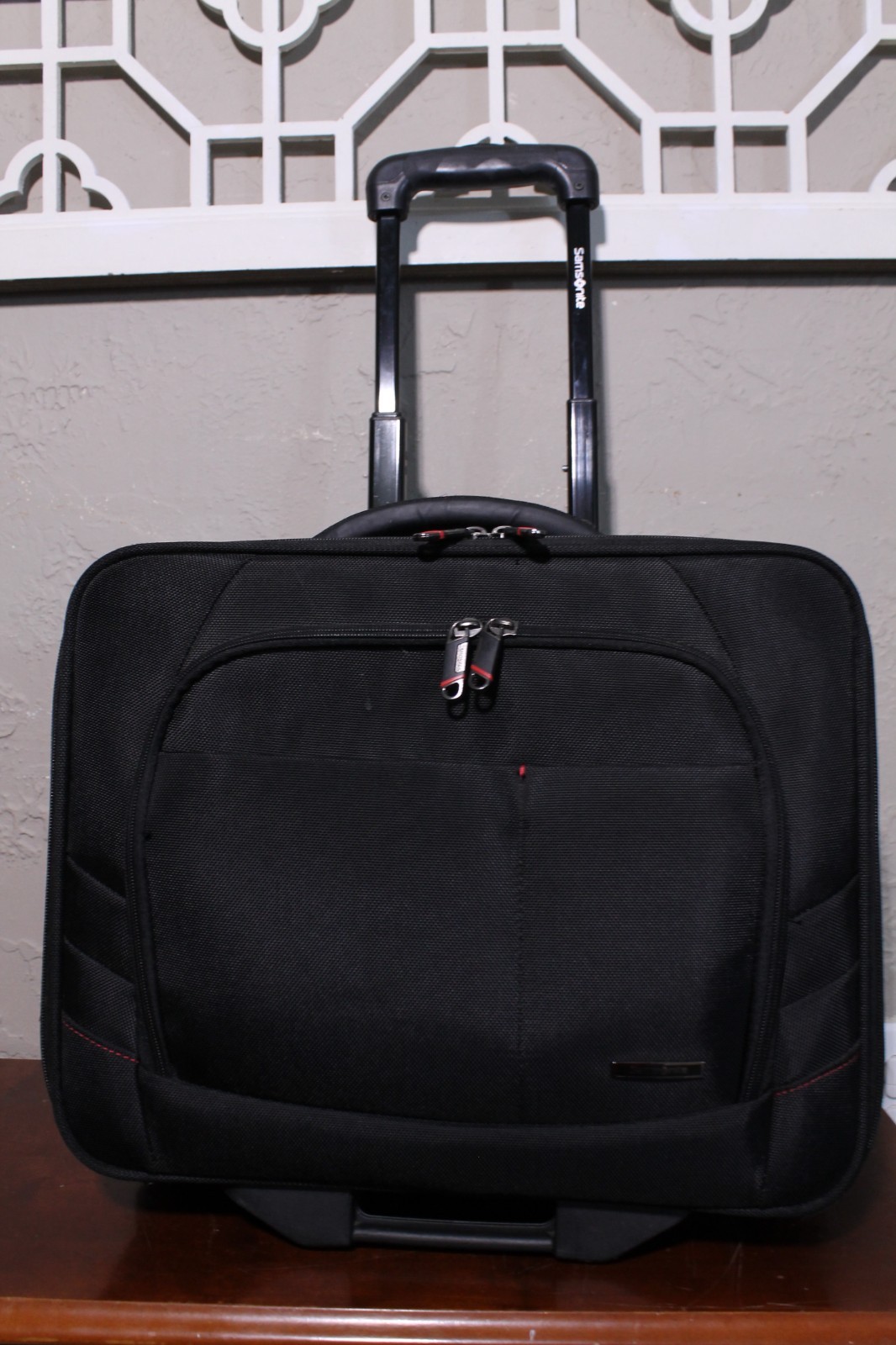 Samsonite Xenon 2 PFT Rolling Briefcase Mobile Office Handle Work Travel Black