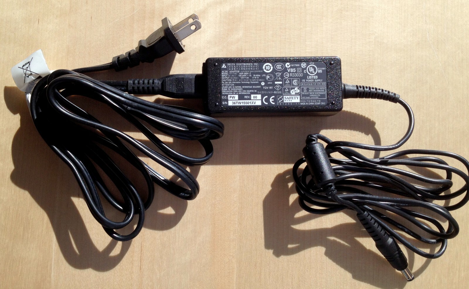 Genuine Delta Electronics ADP-36EH C Power Adapter. 12V 3A. Tested. Very clean