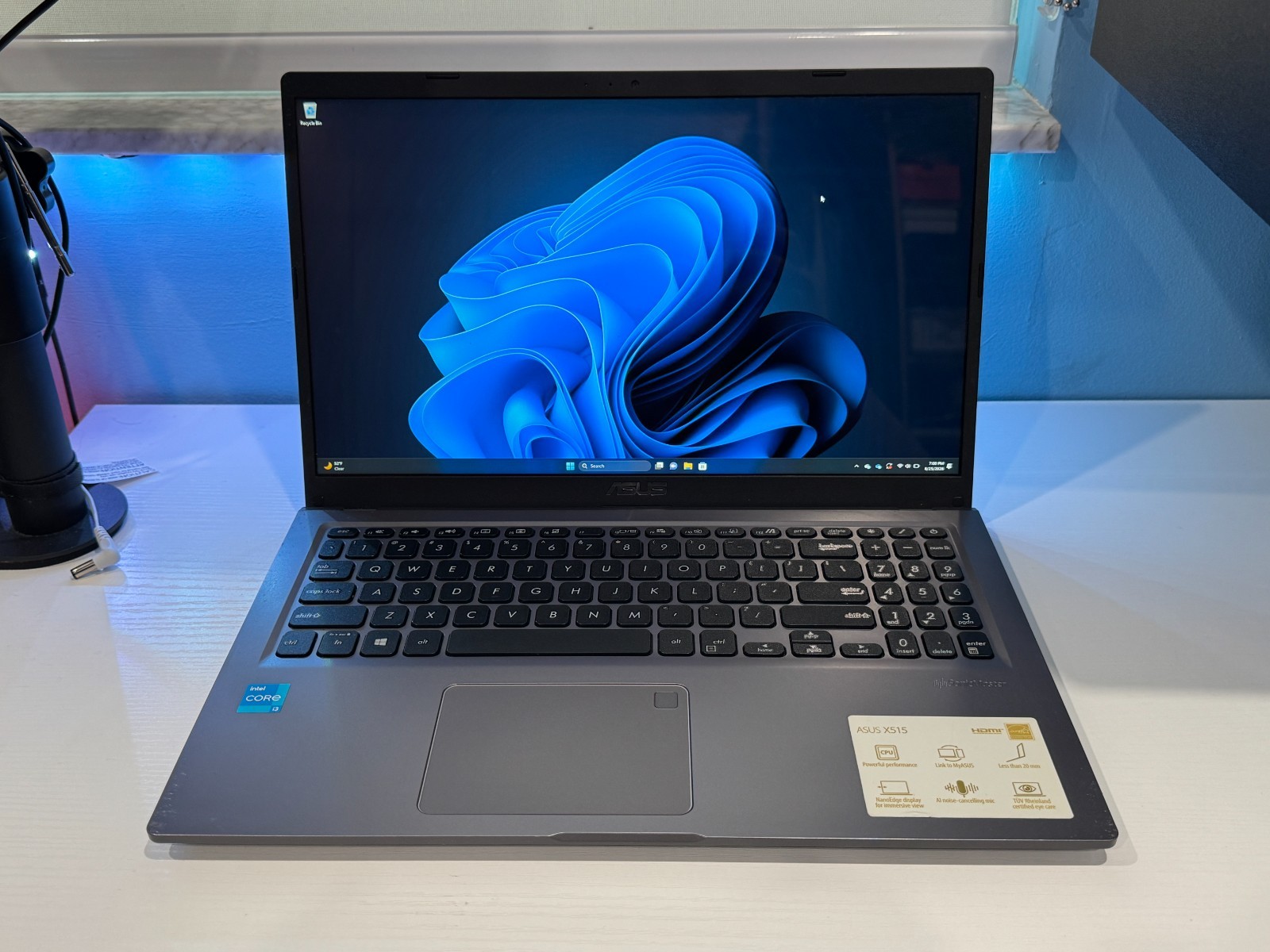 ASUS VivoBook 15 Touchscreen Laptop i3-1115G4 8GB 256GB SSD 15.6" FHD Win11