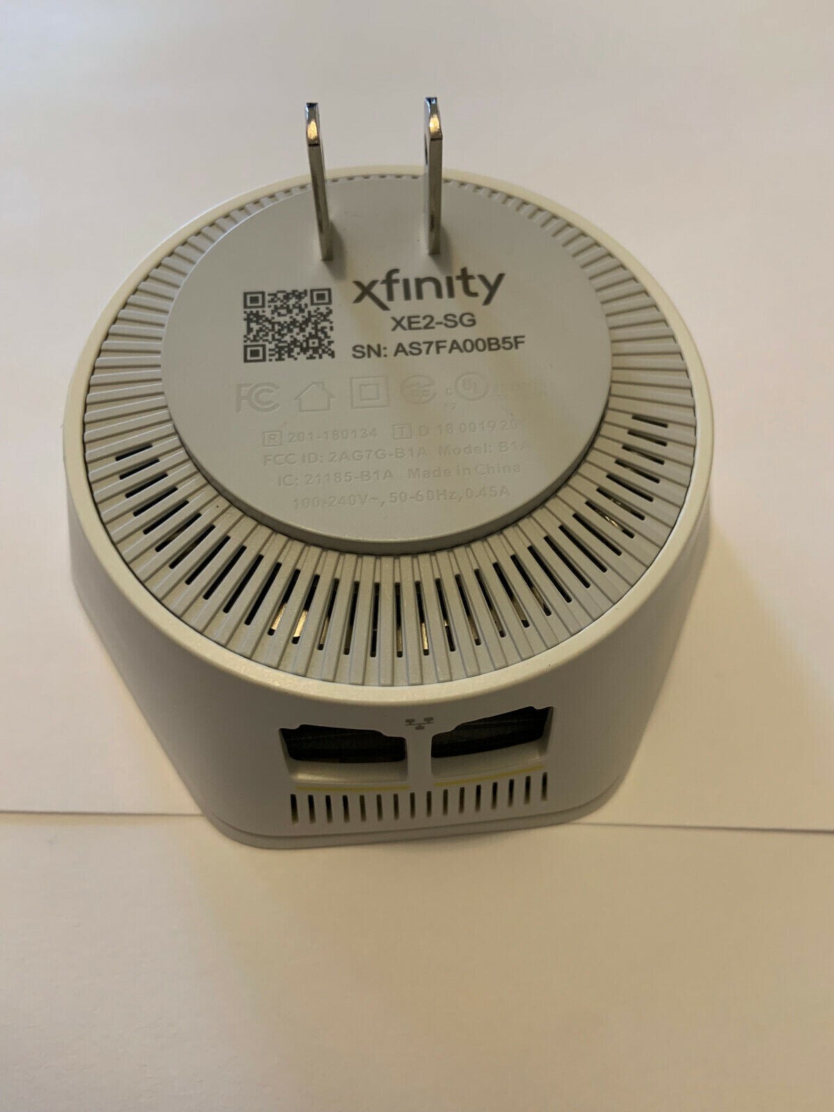 Xfinity XFI Pods  2ND Generation Wifi Extender Pod XE2-SG (USED - tested)
