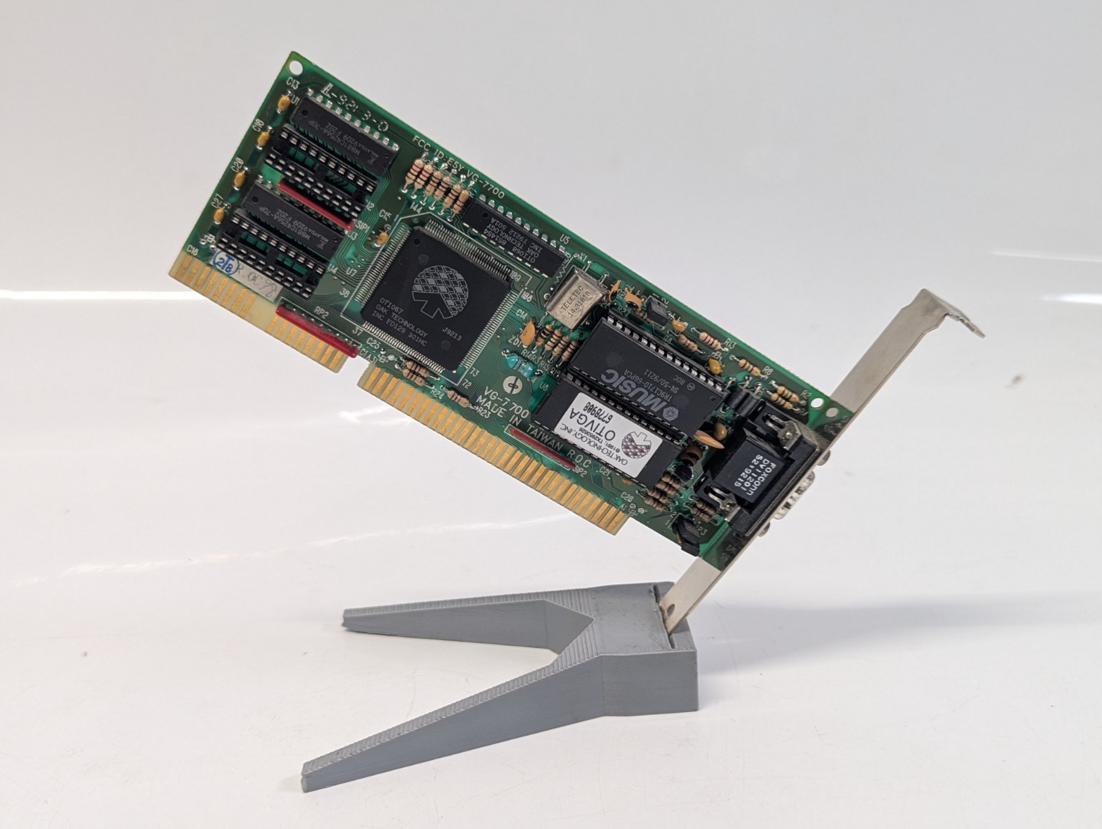 VINTAGE 1991 OAK OTI06716 BIT ISA VGA CARD
