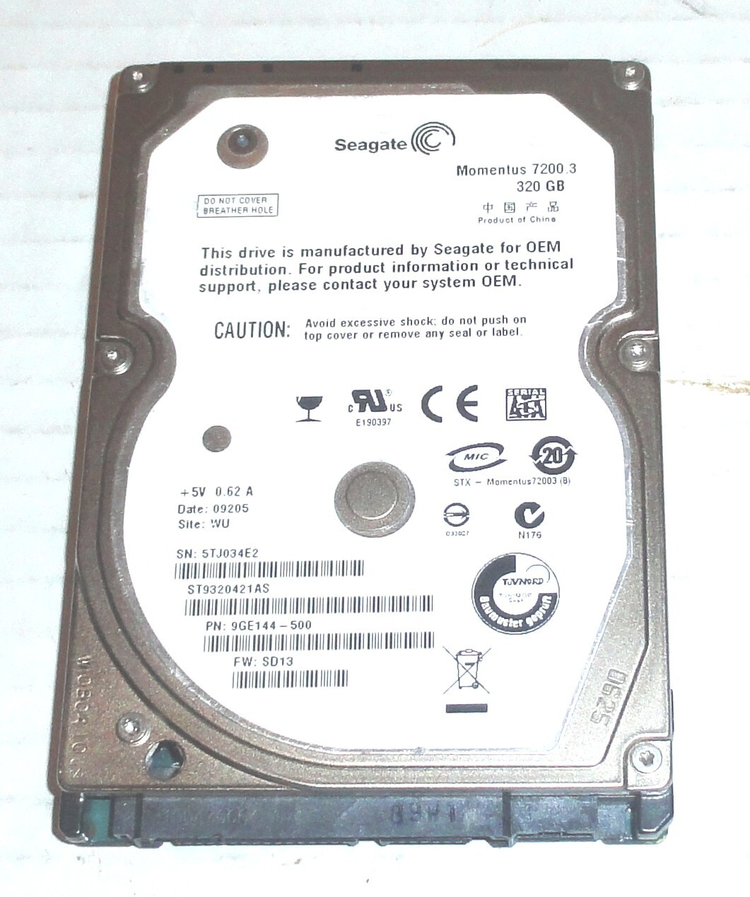 Seagate ST9320421AS 320GB Sata Hard Drive P/N: 9GE144-500 F/W: SD13  5TJ  WU