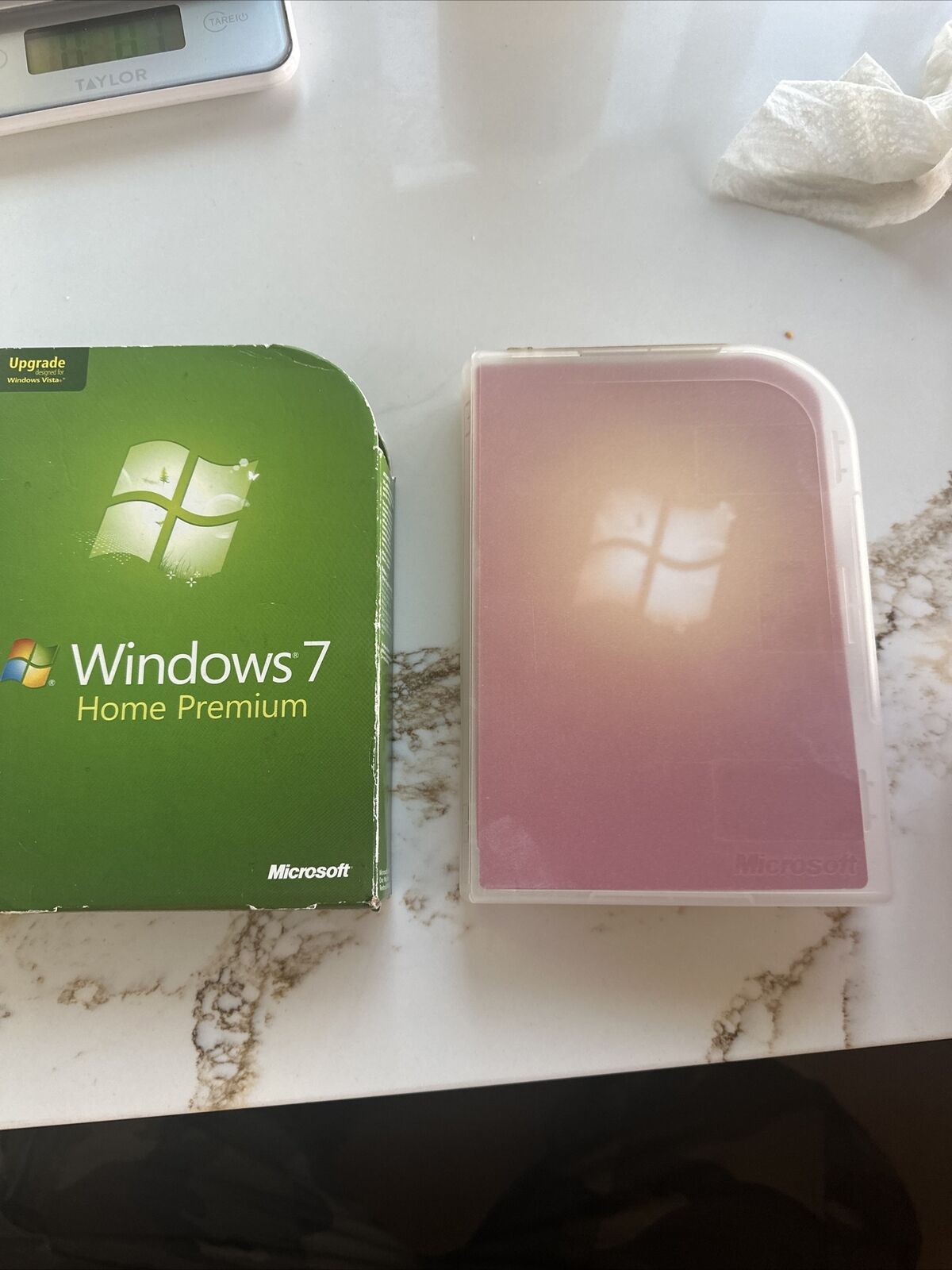 Microsoft Windows 7 Home Premium - Upgrade 32 & 64-Bit discs -  Retail Box
