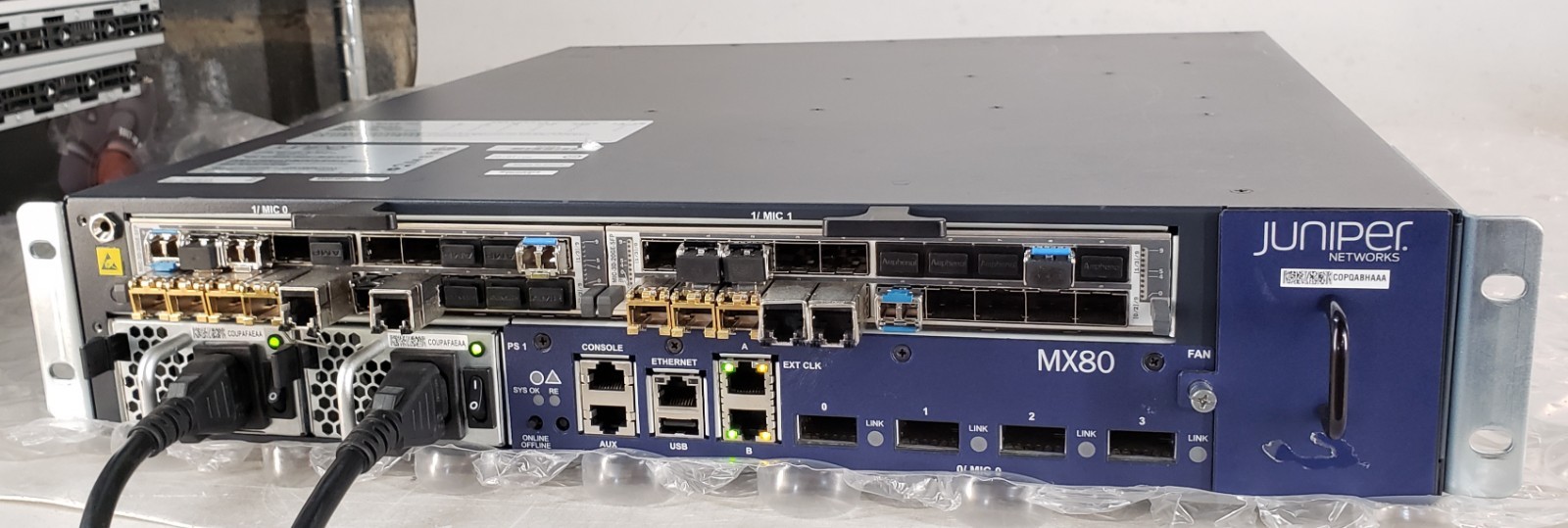 Juniper CHAS-MX80-S-B Internet Router Chassis w/ 2x 501W PSU + 2x MIC-20GE-SFP