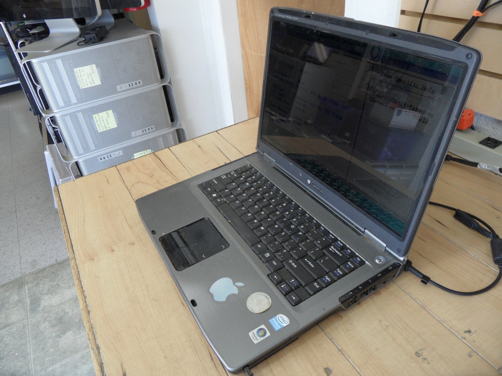 Gateway MT6707 MA7 Laptop For Parts Posted Bios No Hard Drive *Sticky Keys*