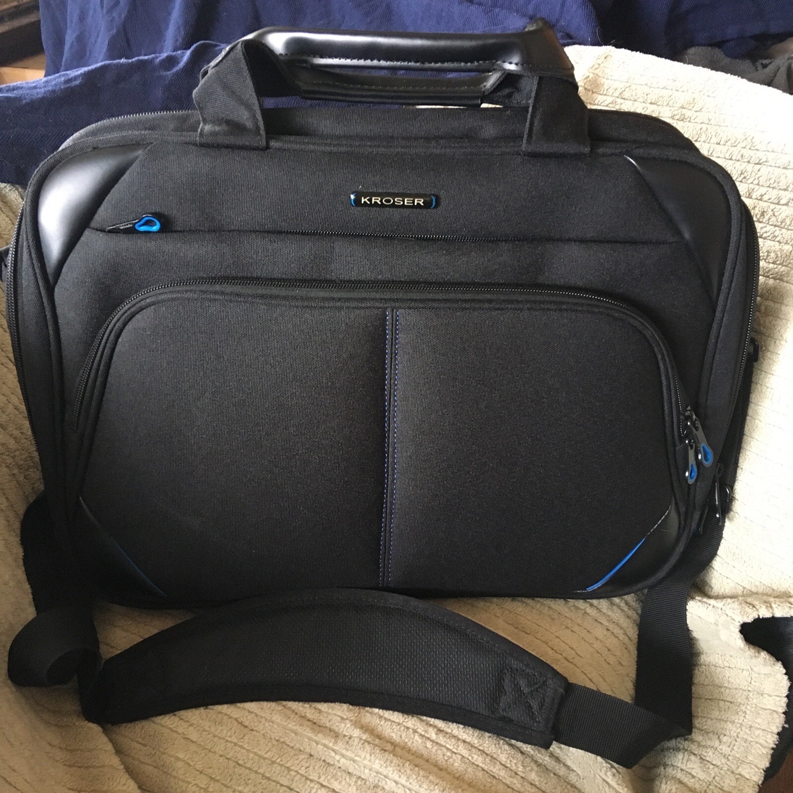 KROSER Laptop Bag 15.6 Inch Briefcase Messenger Bag Black/Blue *OPEN BOX *CPix