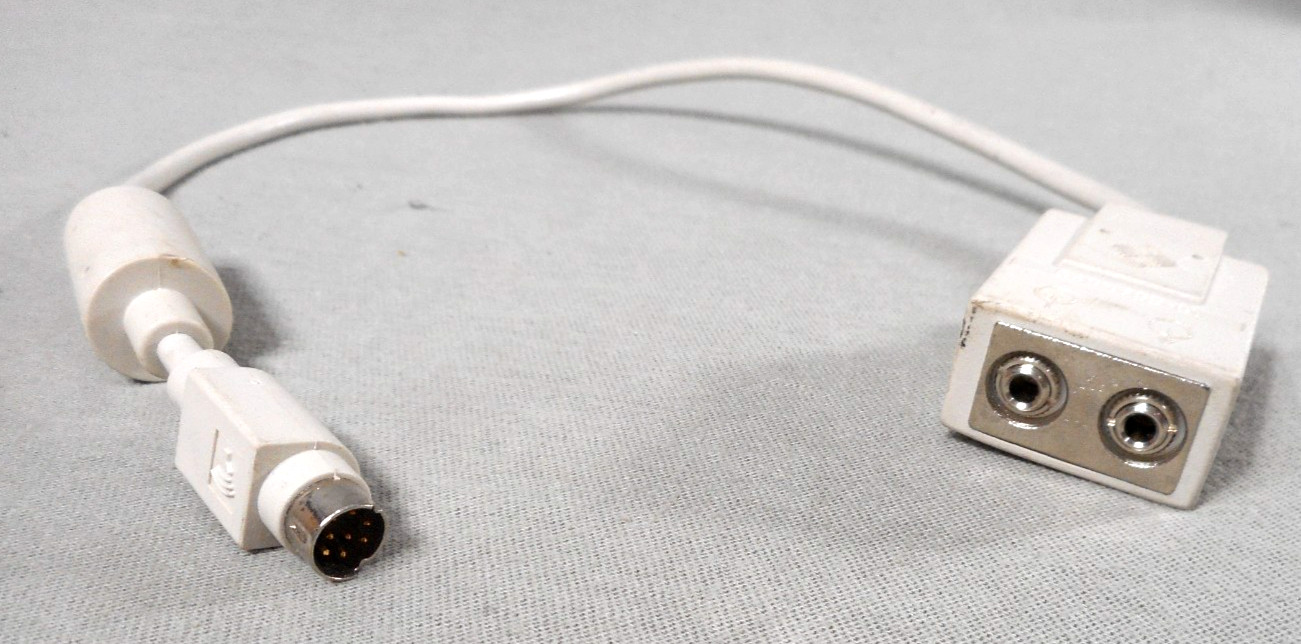 Sun Microsystems  Audio Cable Adapter 8-pin Mini-DIN to 2 Audio pn 530-1702-01