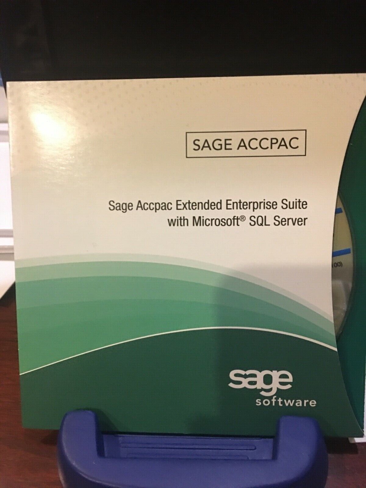 Sage  Accpac ERP Extended Enterprise Suite with SQL Server Master DVD.