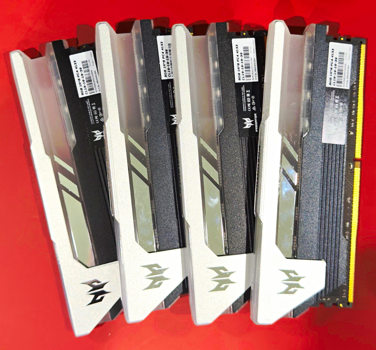 Predator 32GB (4x8GB) DDR4 SDRAM PC4-4133 DIMM CL19-19-19-39