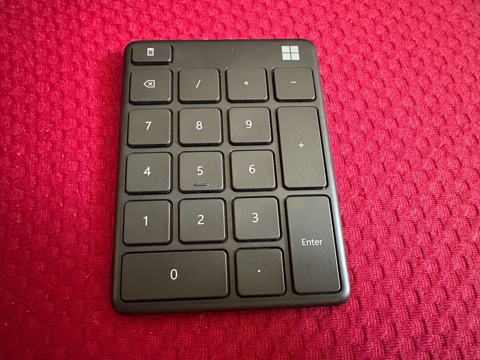 Microsoft Number Pad - Bluetooth - Connect 3 Devices