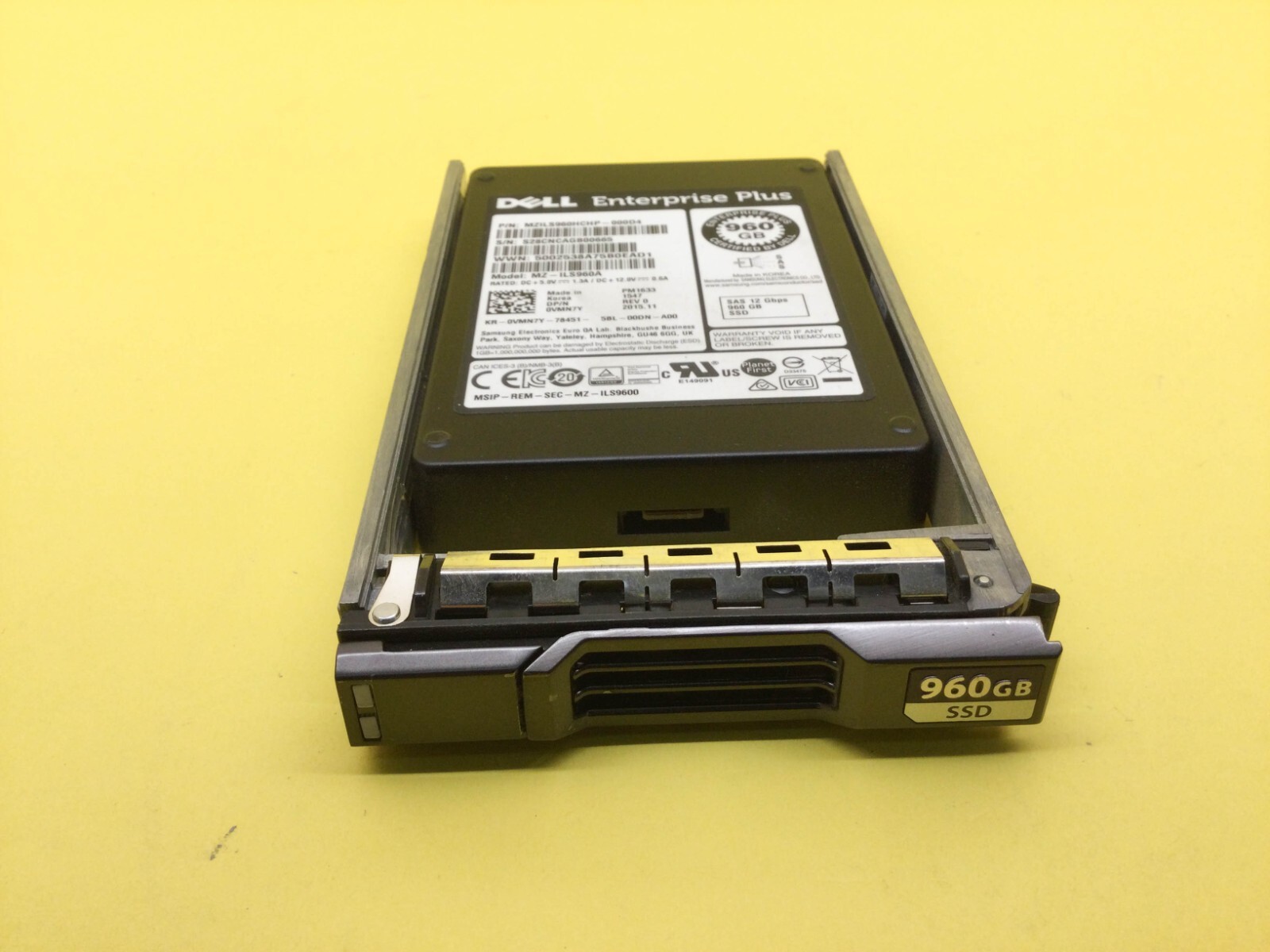 VMN7Y Dell Compellent 960GB SAS 12Gbps Read Intensive 2.5in SSD MZ-ILS960A