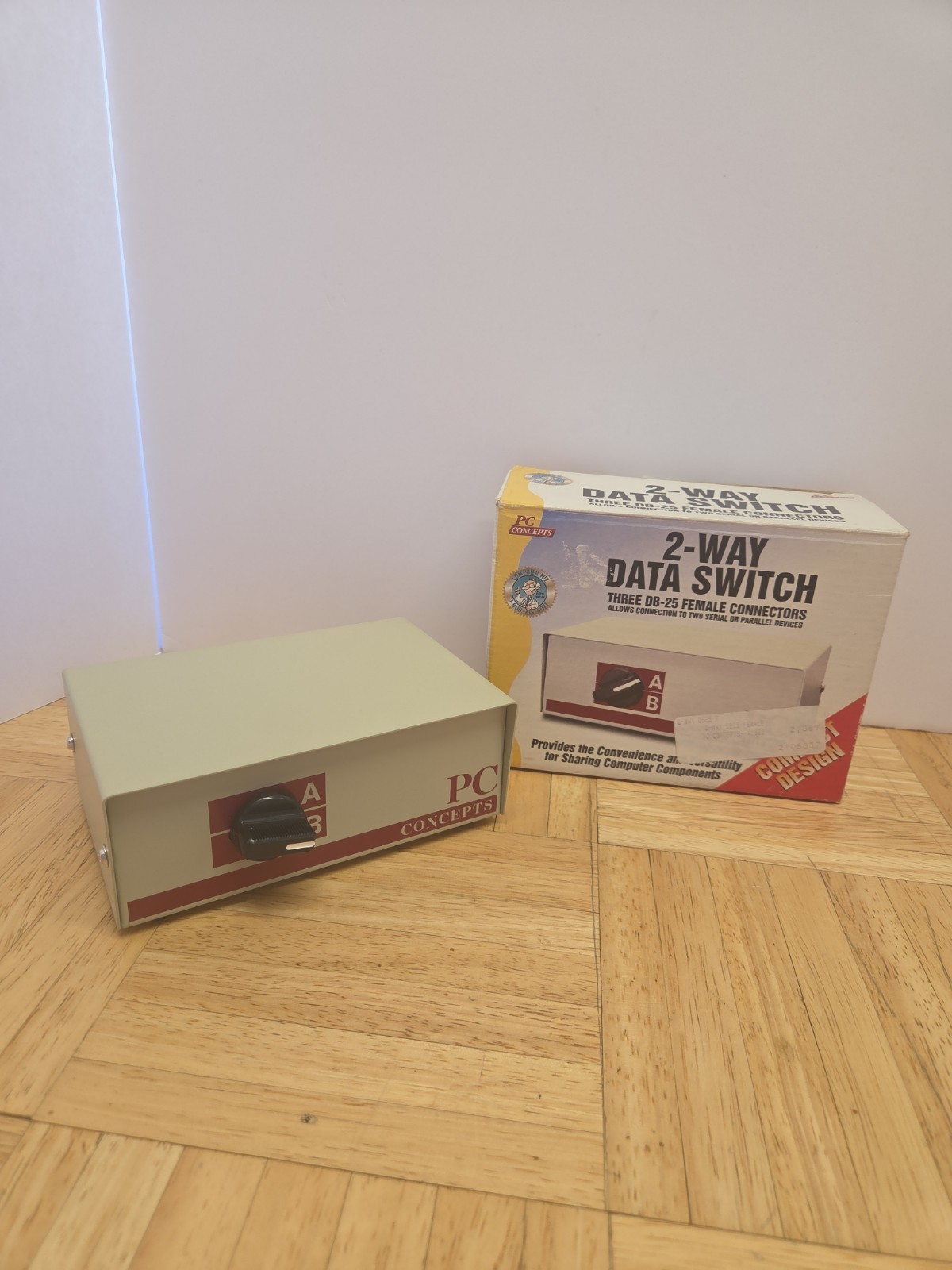 Vintage PC Concepts 2-Way Data Switch Box #41622 DB25 Female AB Switch - NOS Box