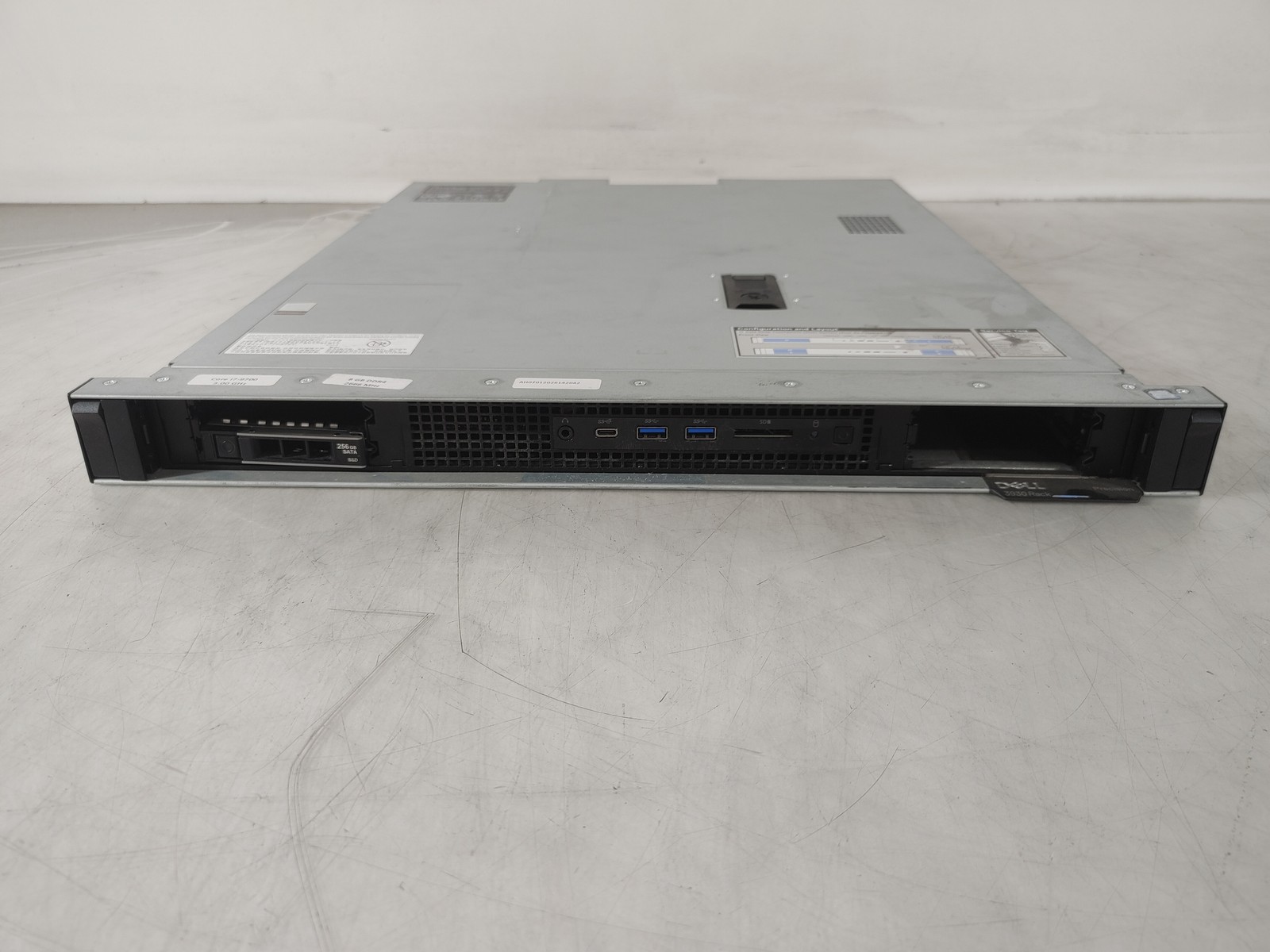 Dell Precision 3930 Rack 3.00 GHz Core i7-9700 8 GB DDR4 Workstation No