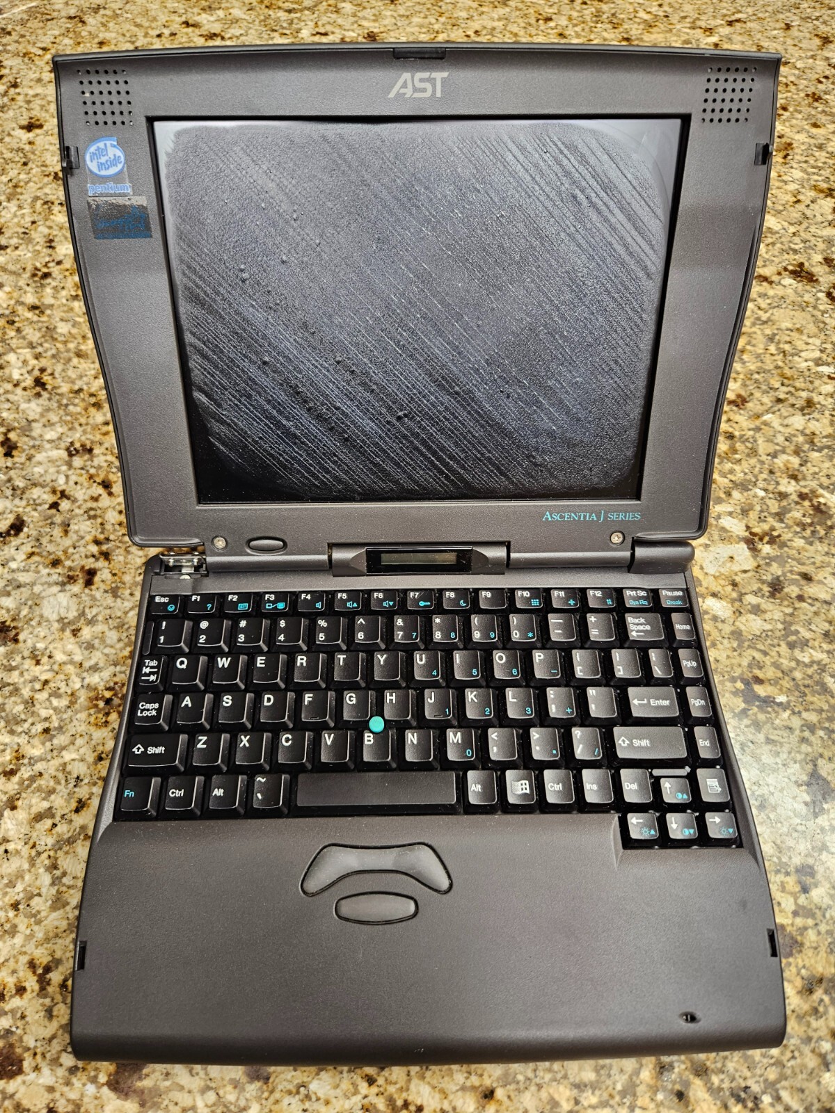OLD AST Vintage Ascentia J Series Laptop | Intel Pentium | Untested