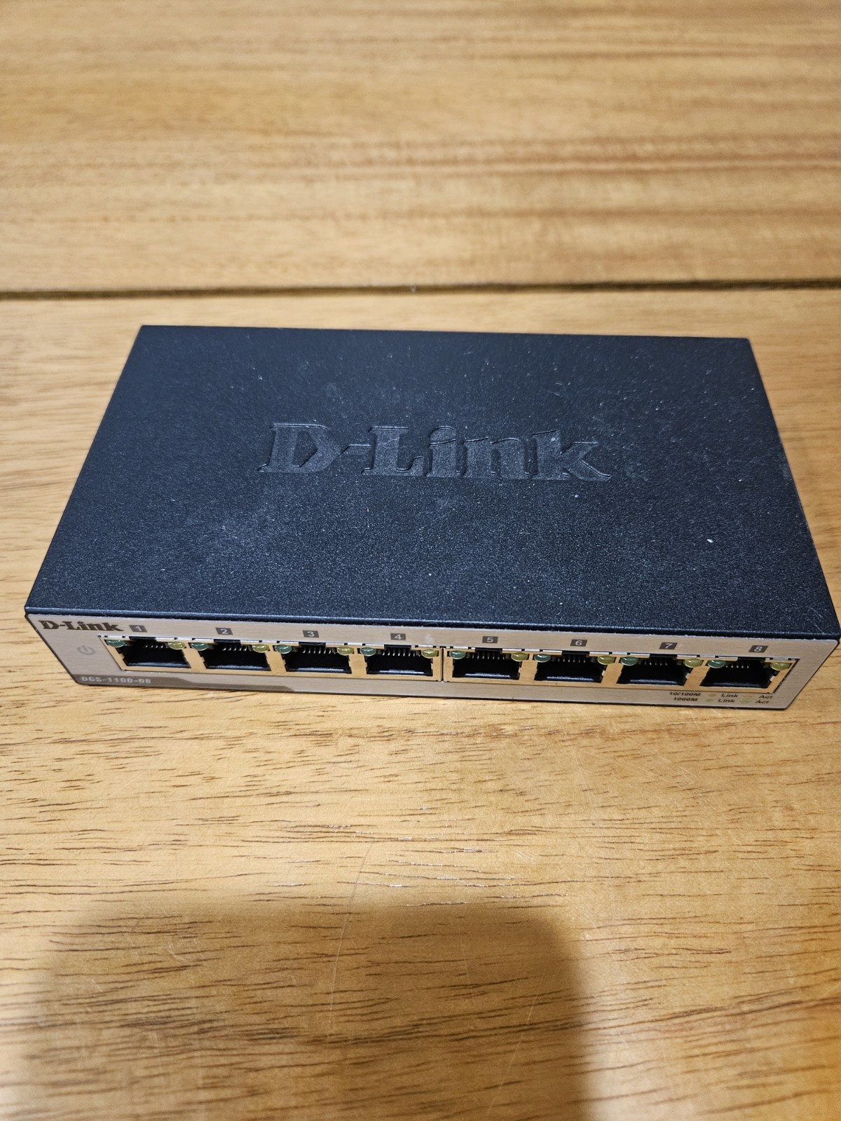 D-link 8 Port Dgs-1100-08