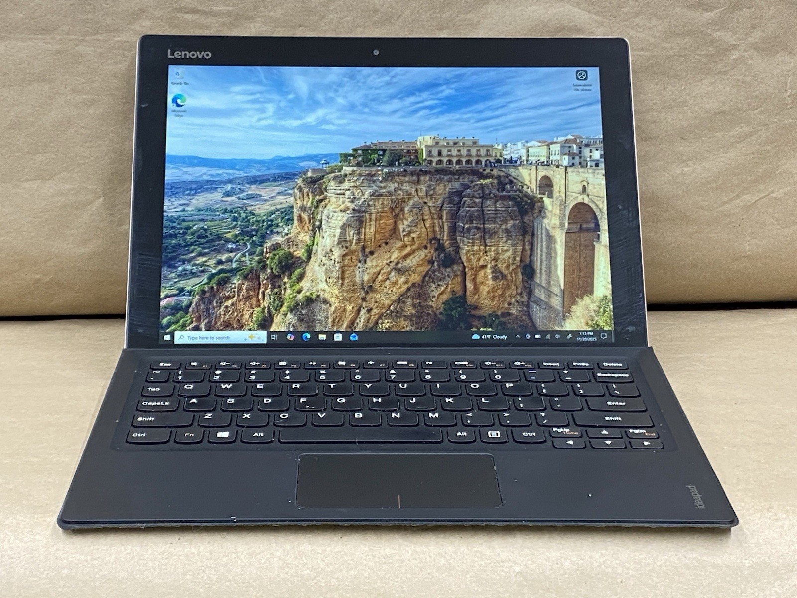 Lenovo 80QL - 12" 2160*1440 - M5-6Y54 - 4GB - 128GB SSD - Win 10 Pro