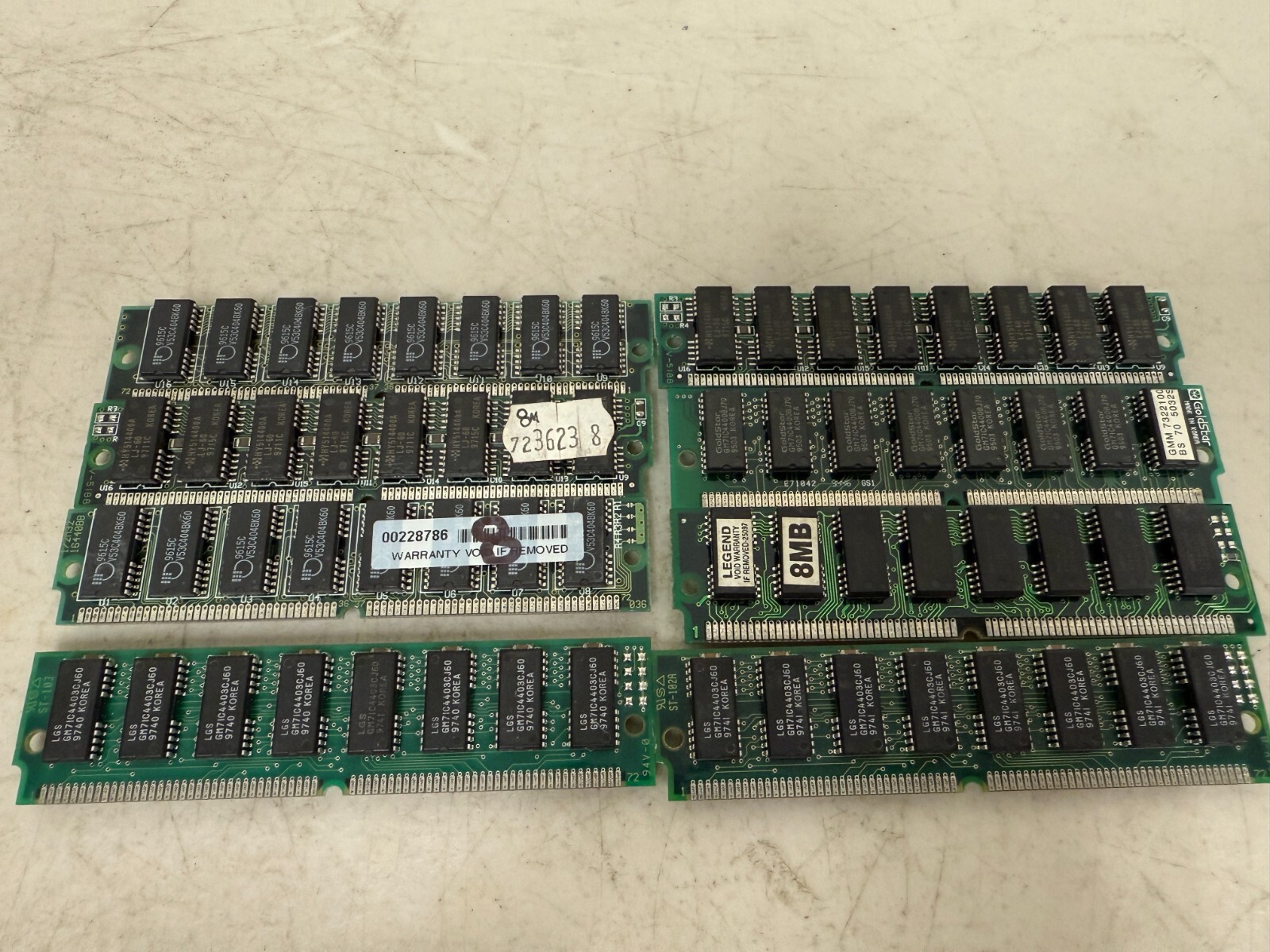 Lot of 4 LG Semicon 32MB 72-Pin SIMM RAM 60ns – PC 386/486/586 Vintage