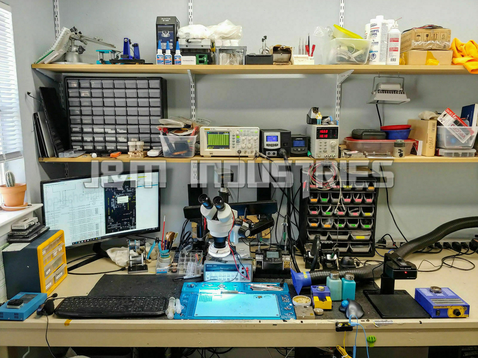  Apple MacBook Air A1466 Repair Service